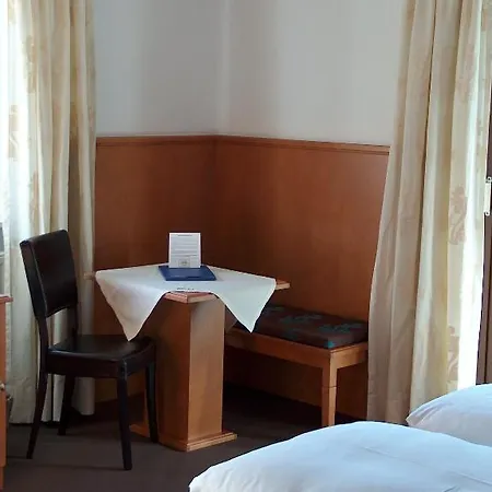 Hotel-garni Felsenhof Lech am Arlberg