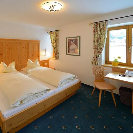 Hotel-garni Felsenhof 3* Lech am Arlberg